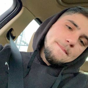 Meet your Posher, Derek